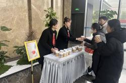 物业安全员穿什么衣服(小区物业安全员)