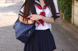包含什么网站收集校服av的词条